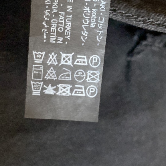 NWT. Zara Man Black Ripped Skinny Jeans. Size 30. - Picture 11 of 11